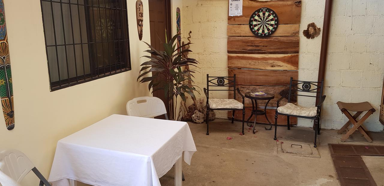 Hostel Dodero Liberia Bagian luar foto